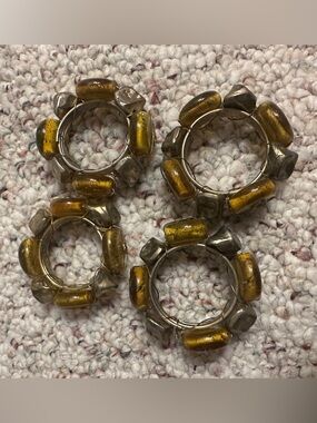 Vintage Amber-tone wired napkin rings